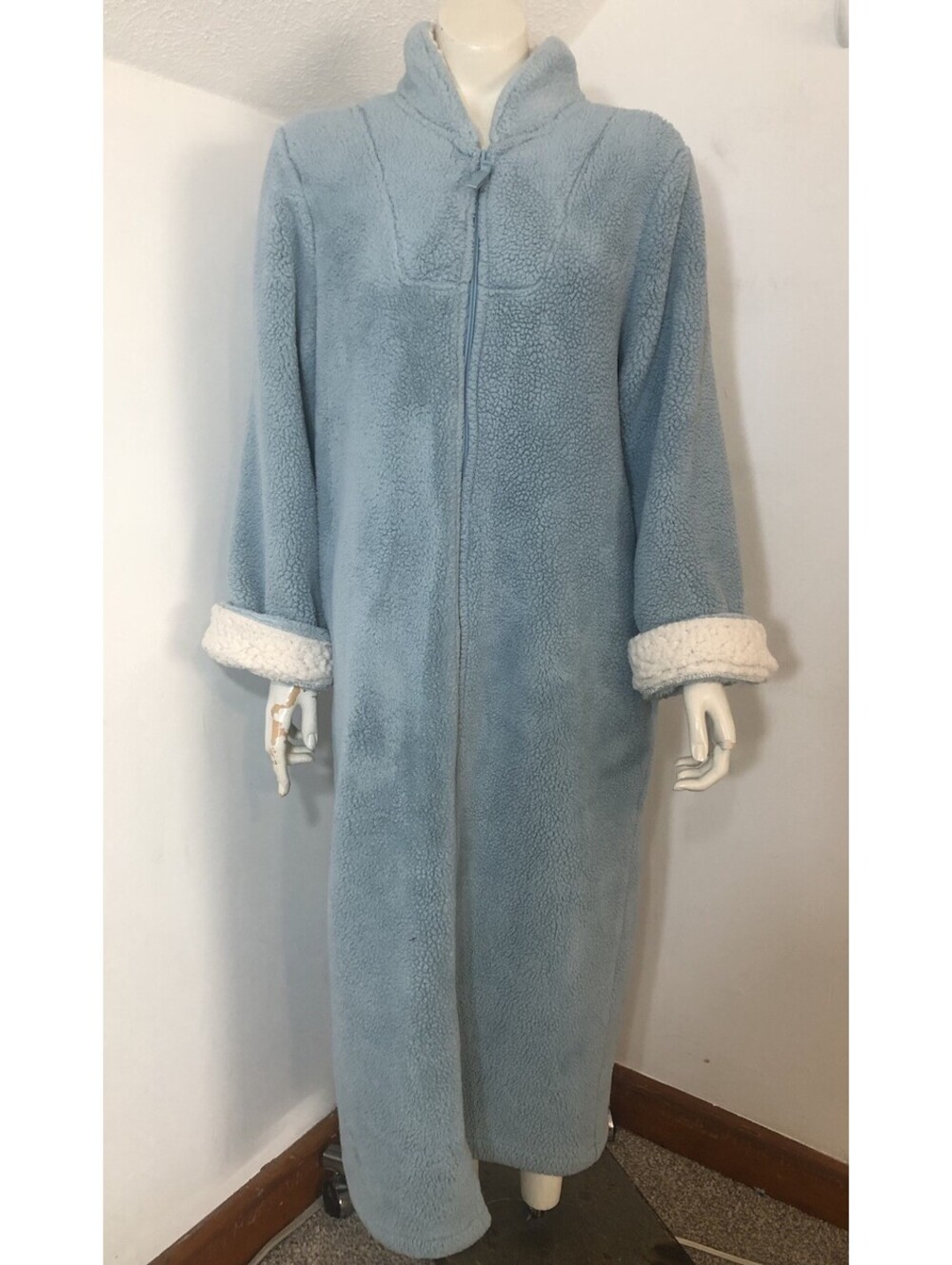 L L Bean Womens XL Blue Fuzzy Fleece Longsleeved Robe Zip Front Long Soft Warm